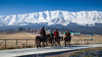 4 Nights 5 Days Magical Kashmir Tour Package
